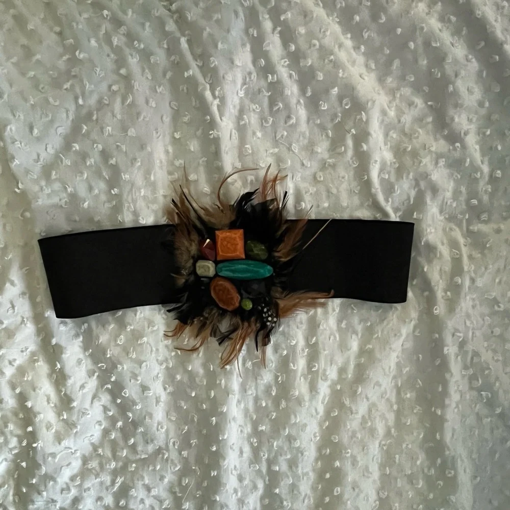 NWOT BEBE STRETCHY VINTAGE BELT! I was cleaning from the 80/90s and found this!